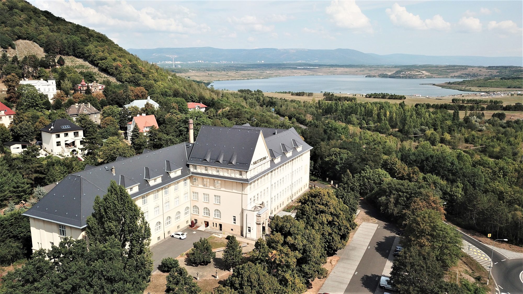 Oblastní muzeum a&nbsp;galerie v&nbsp;Mostě 